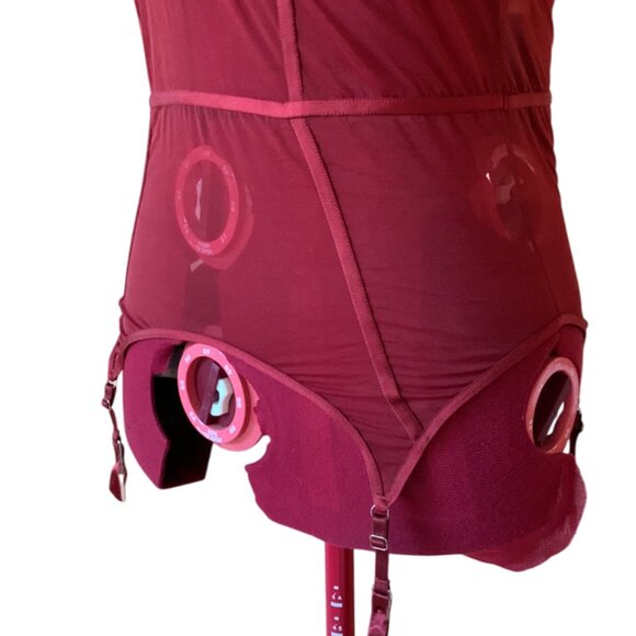 BLUSH - RED Lingerie Cami semi-sheer mesh with garter straps - large - Picture 5 of 11